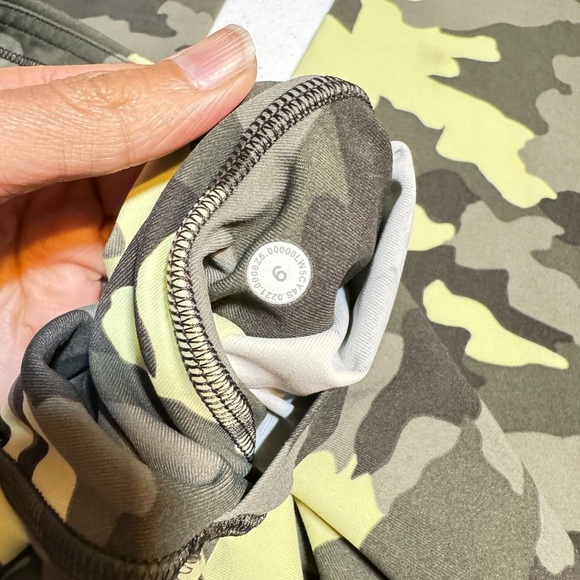 Lululemon swift speed he tight camo print yoga leggings women’s size 6 - Picture 7 of 10